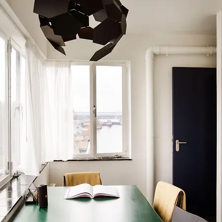 Sweets - Gerben Wagenaarbrug *