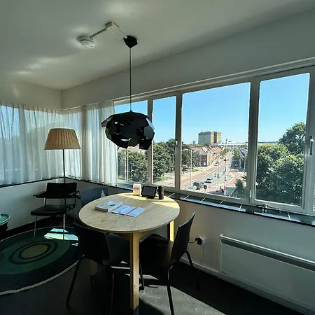 Sweets - Gerben Wagenaarbrug