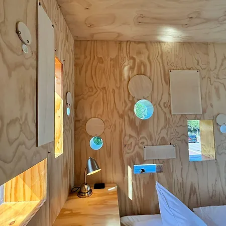 Daire Sweets - Gerben Wagenaarbrug